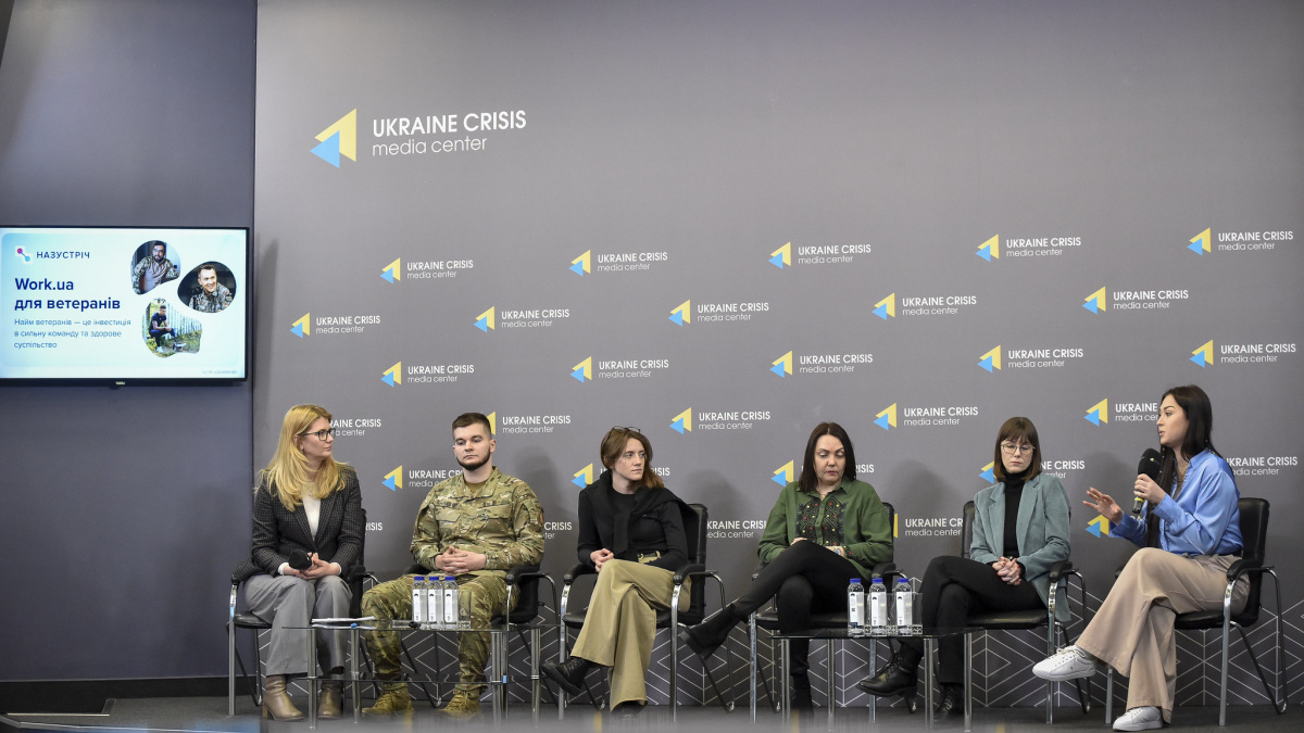 Для працевлаштування ветеранів створили спеціальну платформу "Назустріч" – що відомо