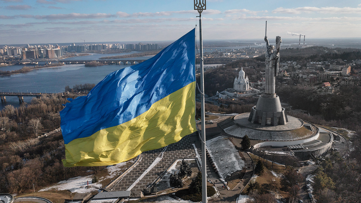 Виплати до Дня Незалежності України – кому та як необхідно подати заяву онлайн