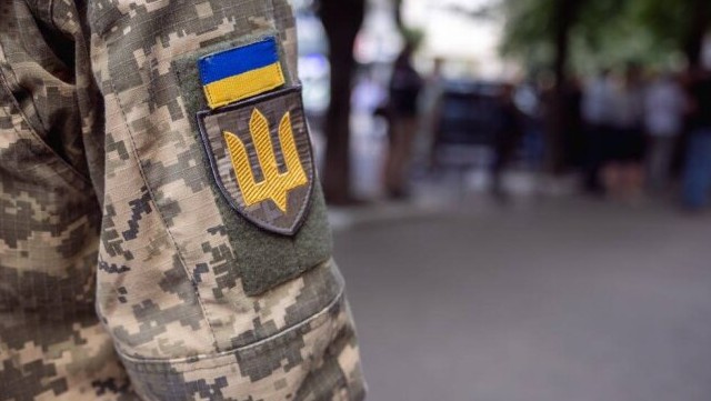 ТЦК поновив на обліку без згоди: чи має він на це право і що робити