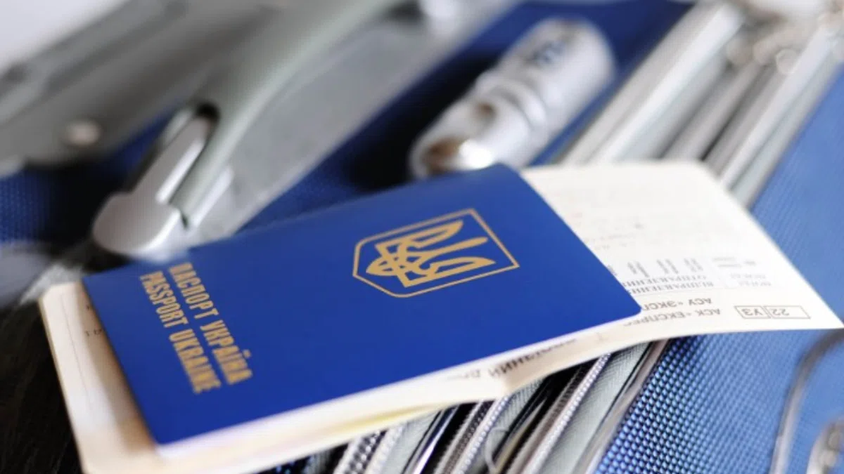 Виїзд лише з військовим квитком: що треба знати навіть тим, хто не підлягає мобілізації