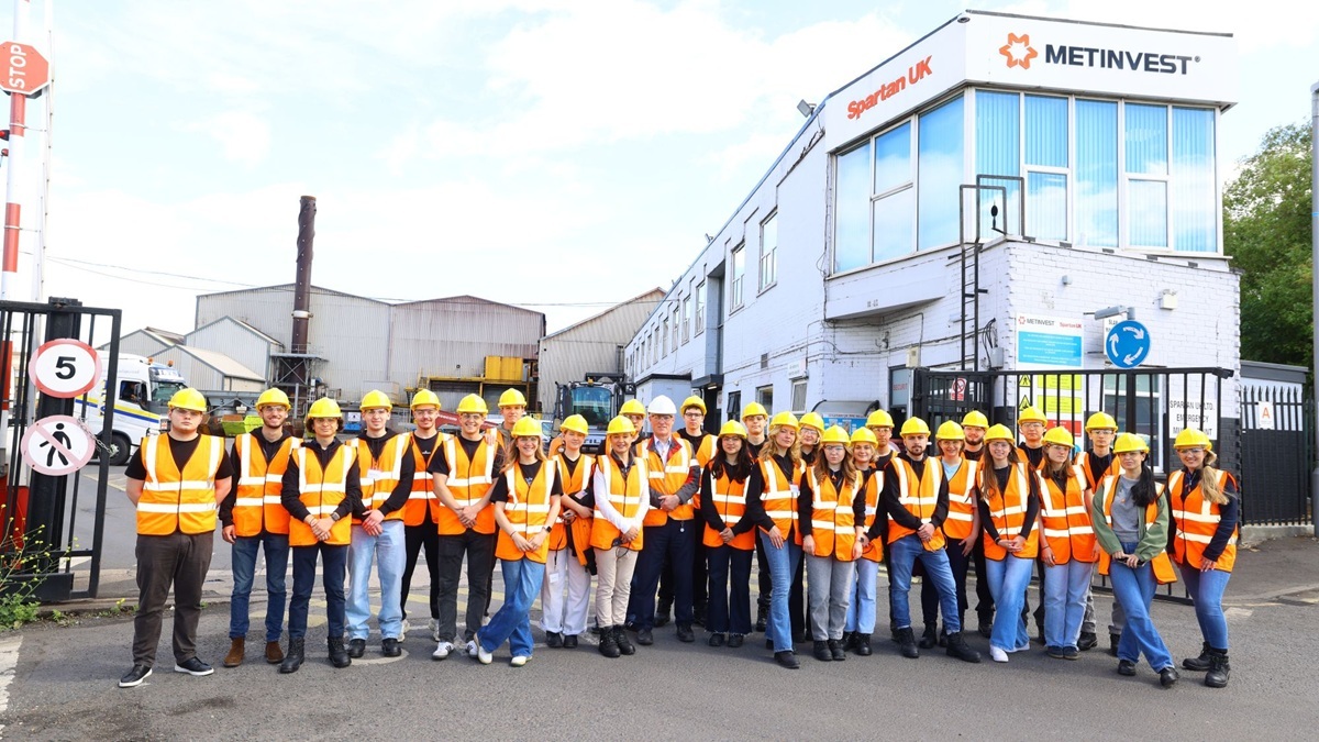 Професійна реалізація та участь у відбудові: як Метінвест створює умови для повернення молоді в Україну