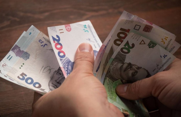 Не лише 100 тисяч: як нараховують "бойові" військовим