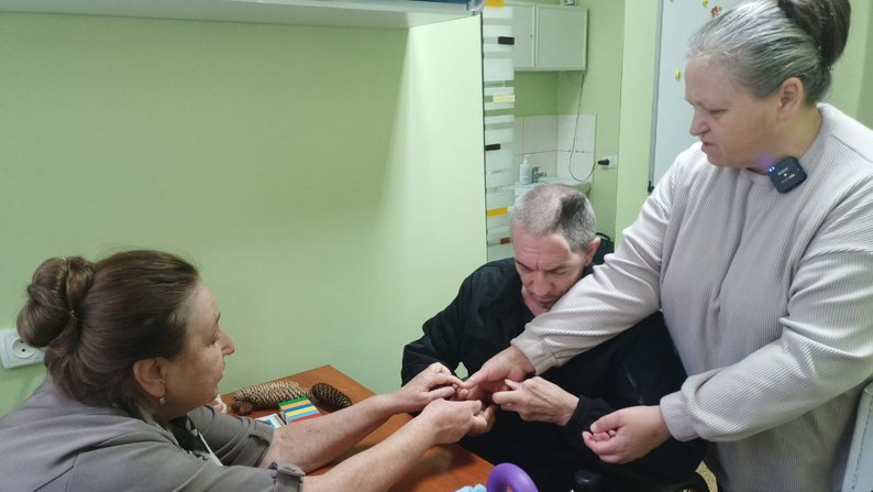 Говорити знову - як у Луцьку допомагають ветеранам, що втратили мовлення через війну