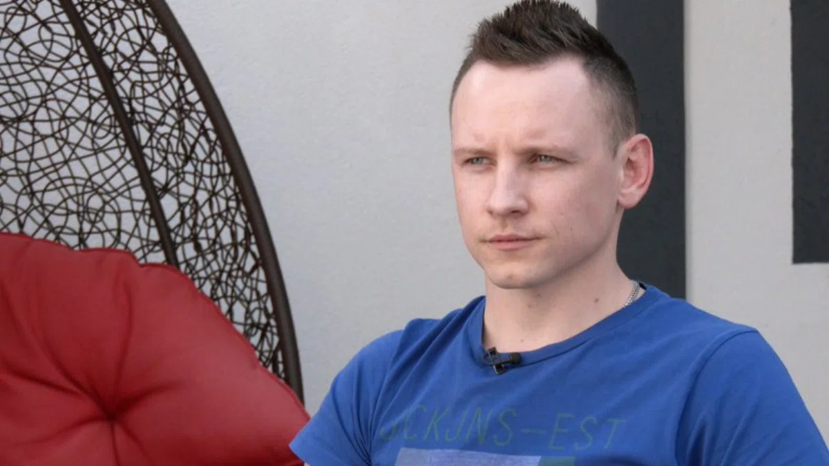 «Я багато чого можу і з однією ногою»: ветеран Віктор Шемедюк після поранення відкрив мережу зарядних станцій