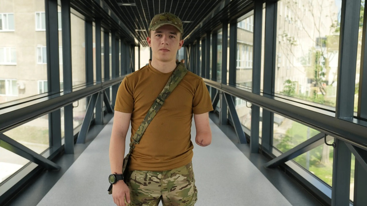 "Залишатися військовим - це моє": Сергій Серпіянов після втрати руки на фронті та реабілітації мріє повернутися до ЗСУ