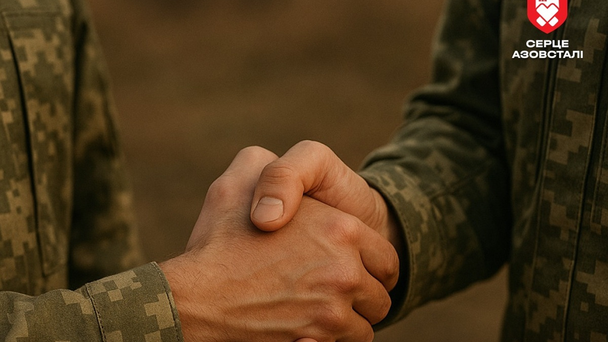 Захисників Маріуполя запрошують на навчання за методикою "рівний-рівному" - подробиці