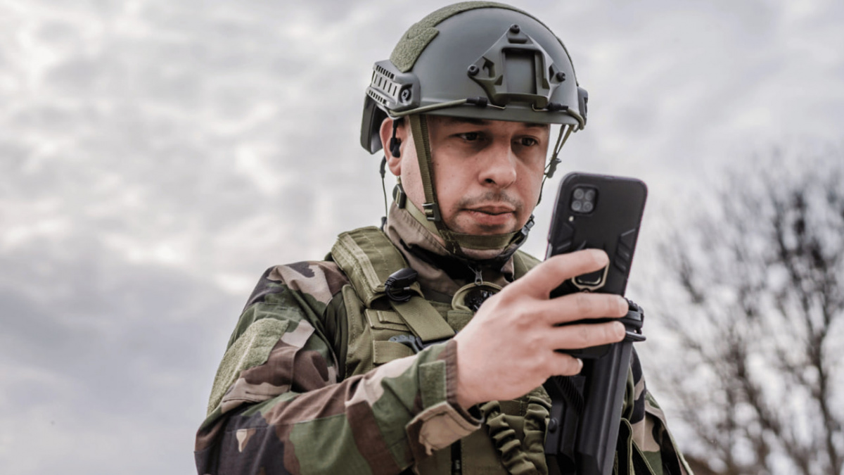 Знижки в кафе, аптеках і магазинах  – у  Запоріжжі ввели соціальну картку «Я – ветеран»