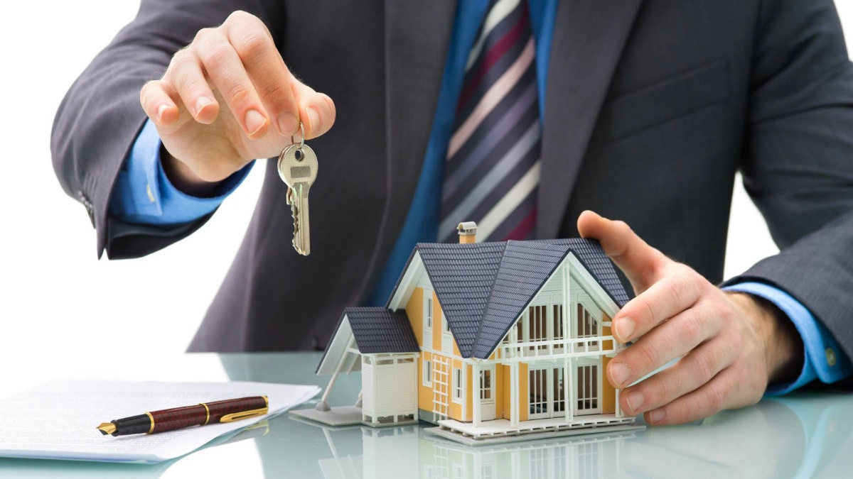 Чи можна продати нерухомість, якщо власник у СЗЧ – роз’яснення адвоката