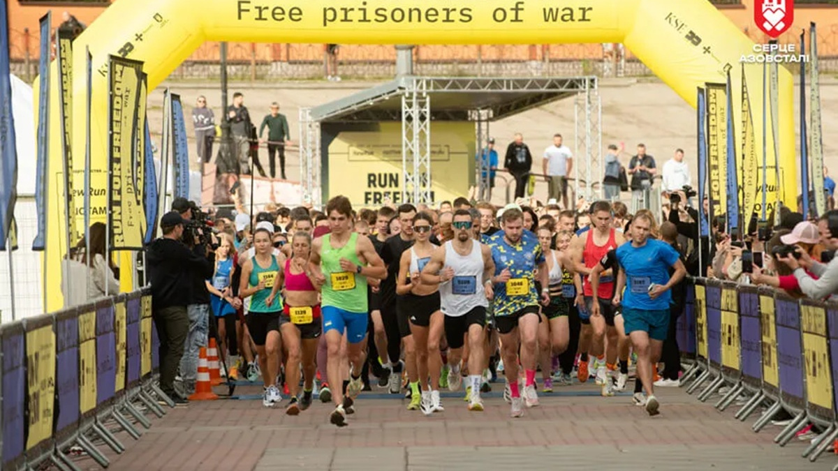 Run for Freedom: захисники Маріуполя з родинами долучилися до забігу за визволення полонених