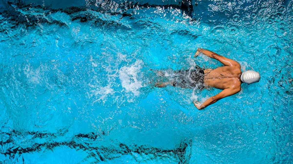 Відновлення у воді: ветеранів у Києві запрошують на заняття адаптивним плаванням