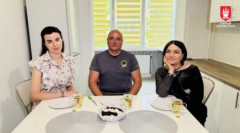 Учасник спецоперації ГУР у Маріуполі Олександр Демченко отримав власну квартиру від «Серця Азовсталі»