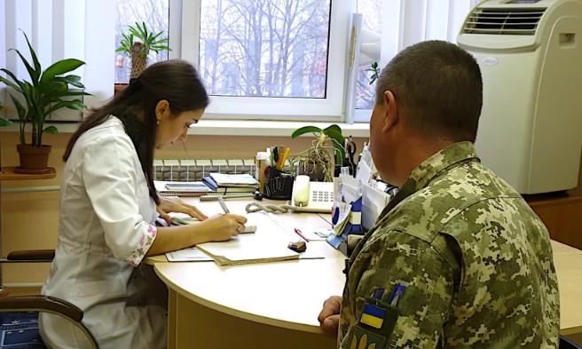 Депресія і непридатність: кого ВЛК звільняє від служби, а кого визнає придатним