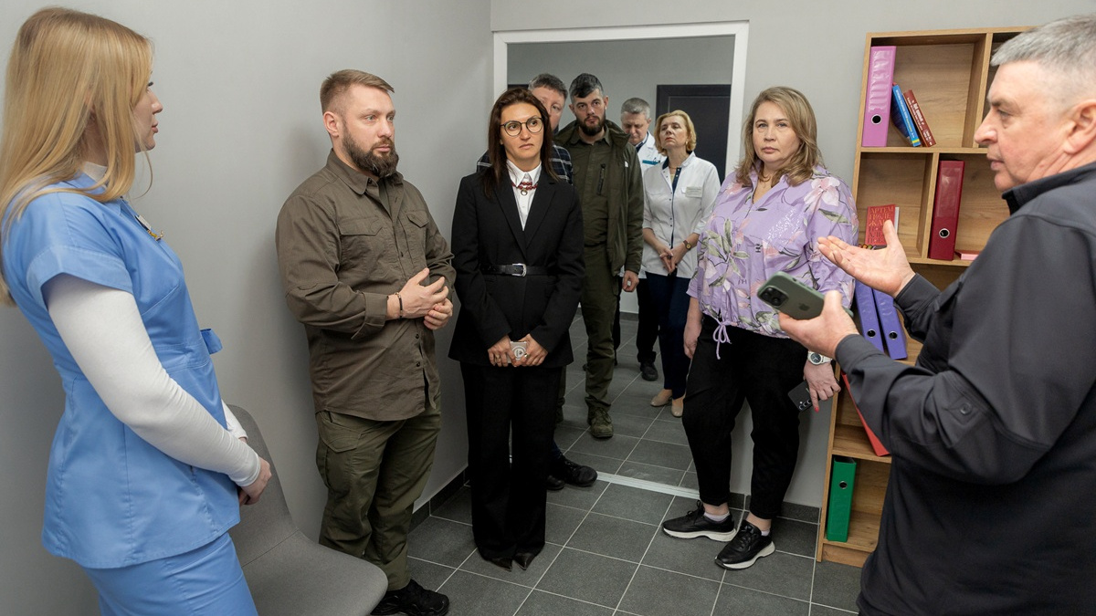 Супровід у працевлаштуванні та всебічна допомога: у Дніпрі відкрили "Простір турботи про ветерана"