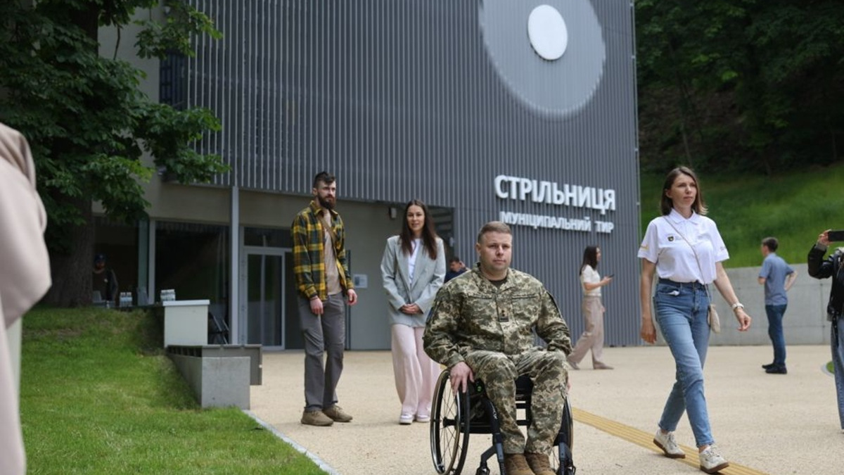 Ветеранська кав’ярня, тир, спортзал та зони відпочинку: у Львові відкрили унікальний хаб "Стрільниця"
