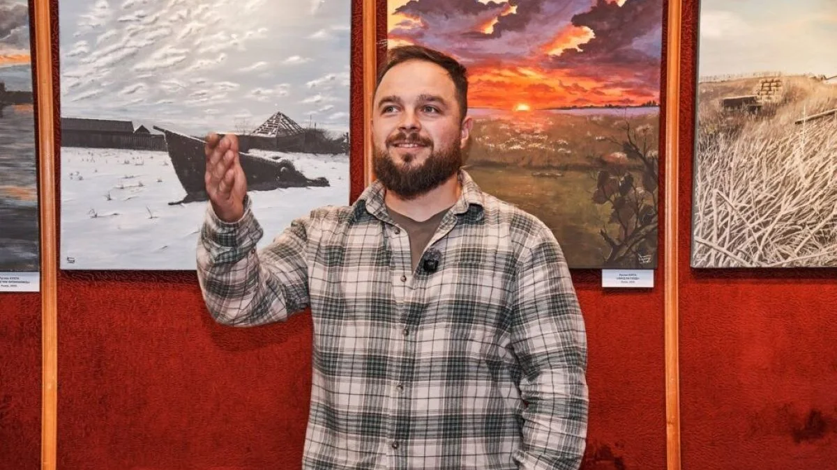 Відновлення через творчість: у Львові відкрили виставку картин, які ветеран створив під час реабілітації