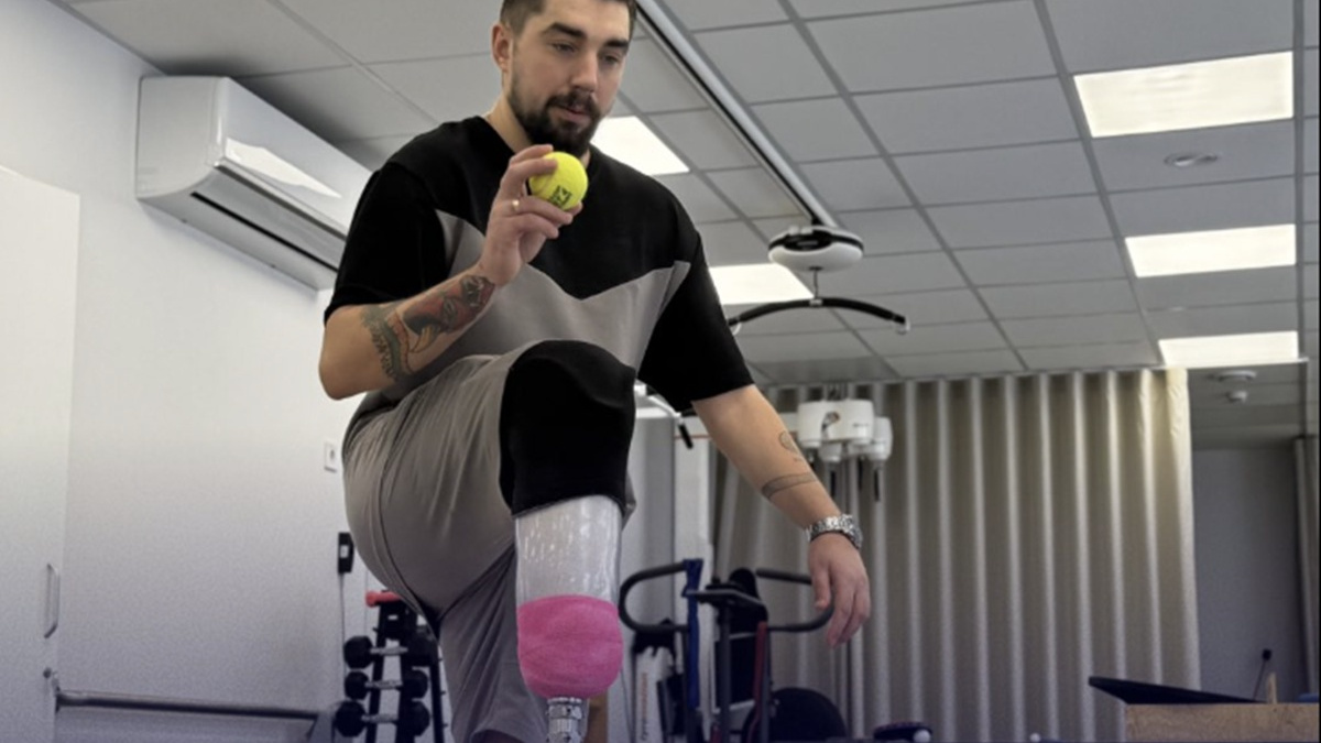 "Після вибуху йти не було чим": В’ячеслав Каспрович опановує протез через втрату ноги на фронті