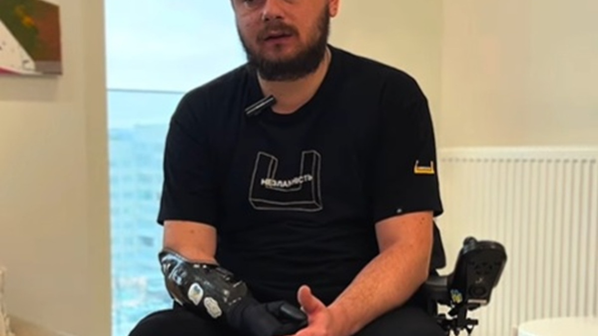 "Це мій другий день народження": ветерану Анатолію Савицькому успішно пересадили рогівку