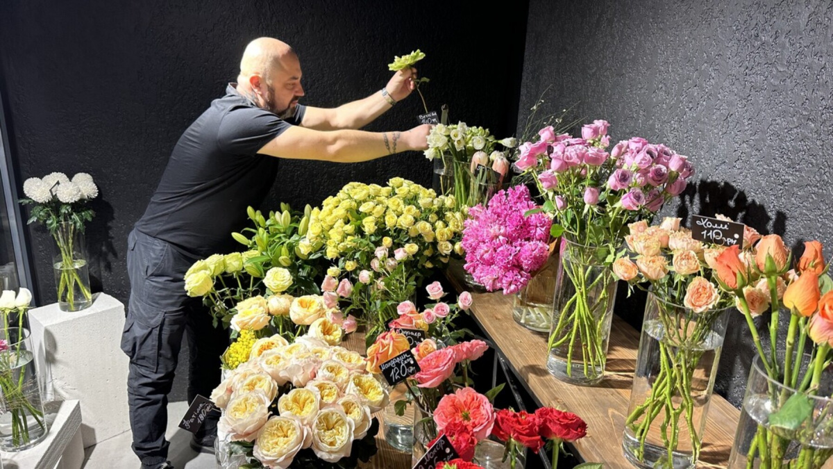 Квіти з Еквадору та українські троянди: ветеран Володимир Мальчевський заснував флористичний бізнес у Львові