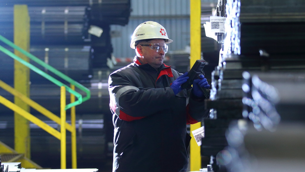 Українська сталь під тиском: чому навіть під санкціями росіяни досі конкурують у ЄС