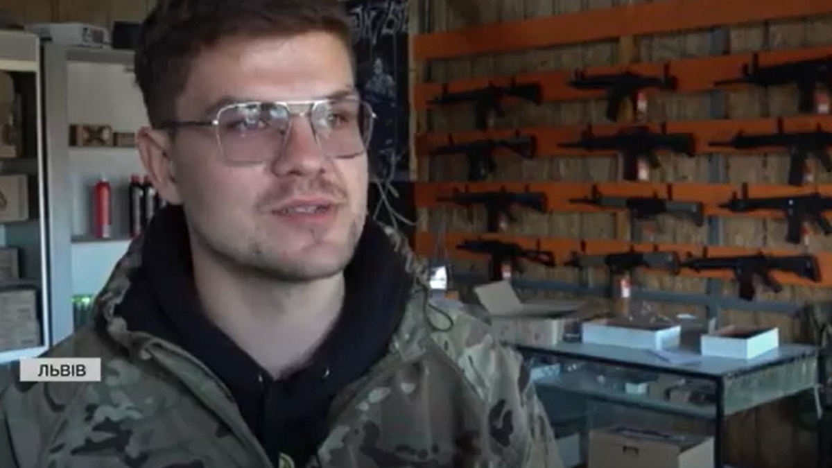 Відкрив страйкбольний клуб, чекаючи на побратима з полону: історія ветерана Максима "Роджера"