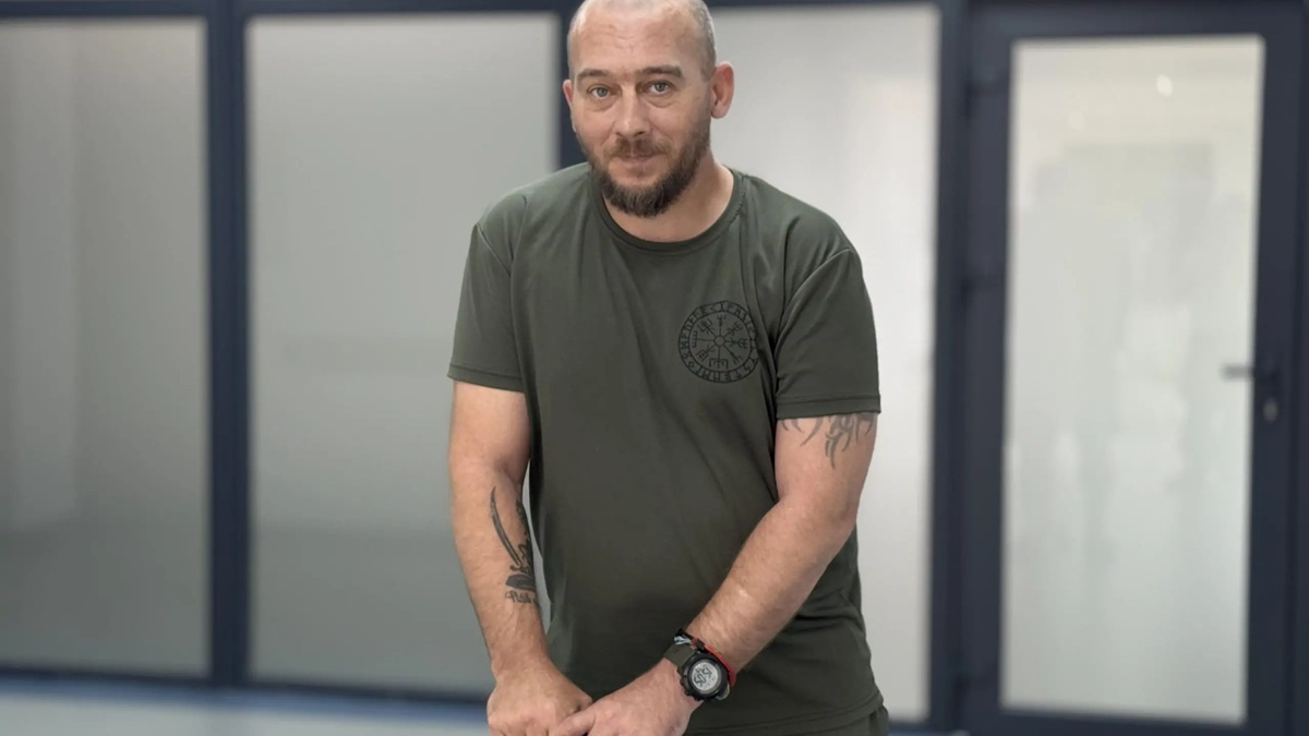 Шоста реабілітація та мрія знов стати чоботарем: як Ігор Яковенко відновлюється після боїв на Курщині