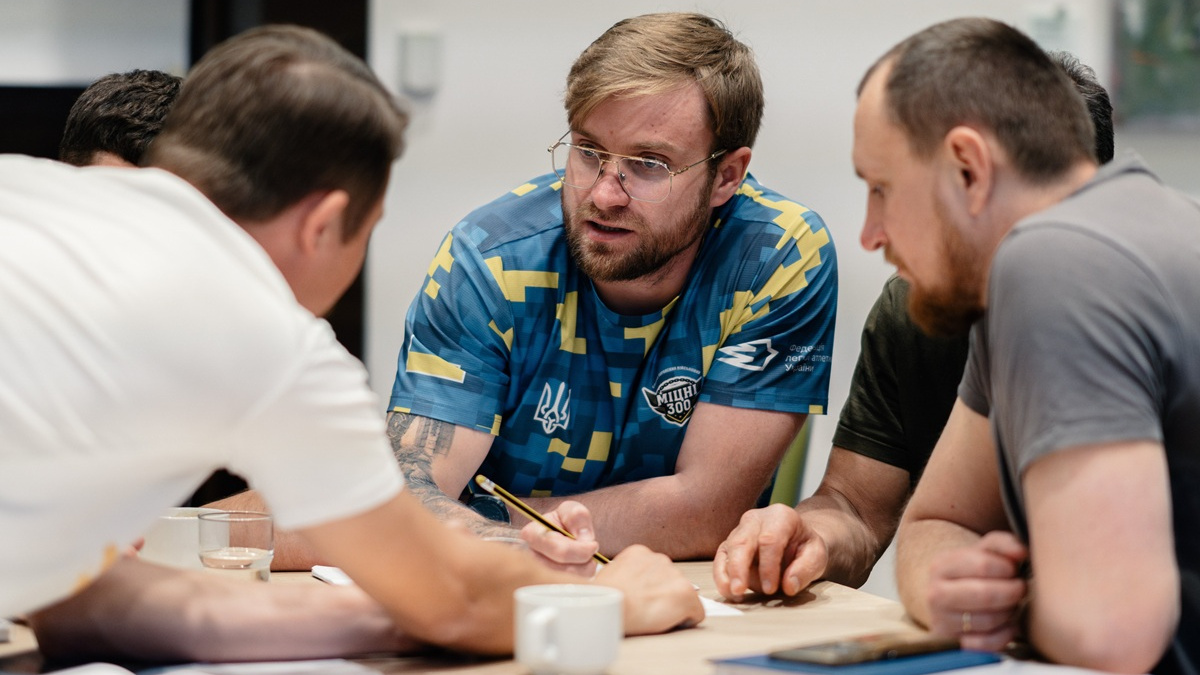 Підприємництво, пошук роботи та себе: ветеранів запрошують у безкоштовну Школу бізнесу DoLadu