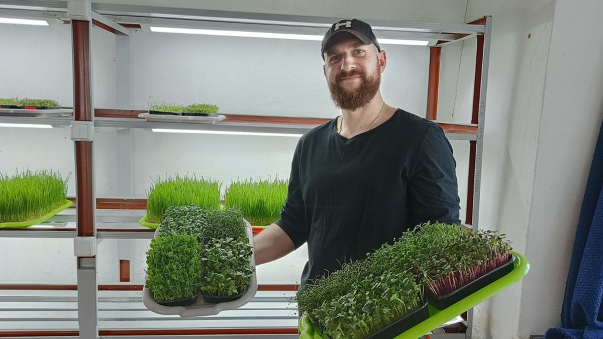 Їстівні квіти та мікрогрін від ветерана: Василь Козак розвиває власну справу в агросфері після фронту