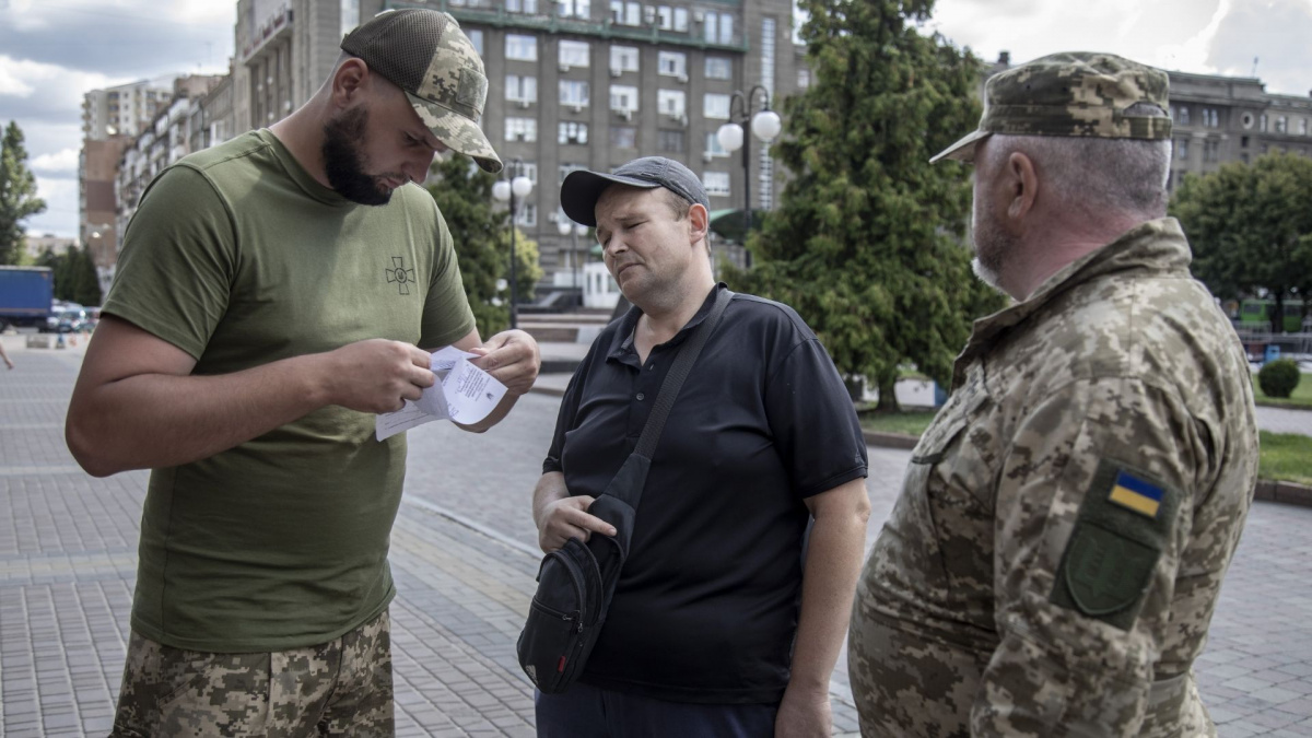 З 1 вересня працівники ТЦК зобов’язані носити боді-камери – як це працюватиме