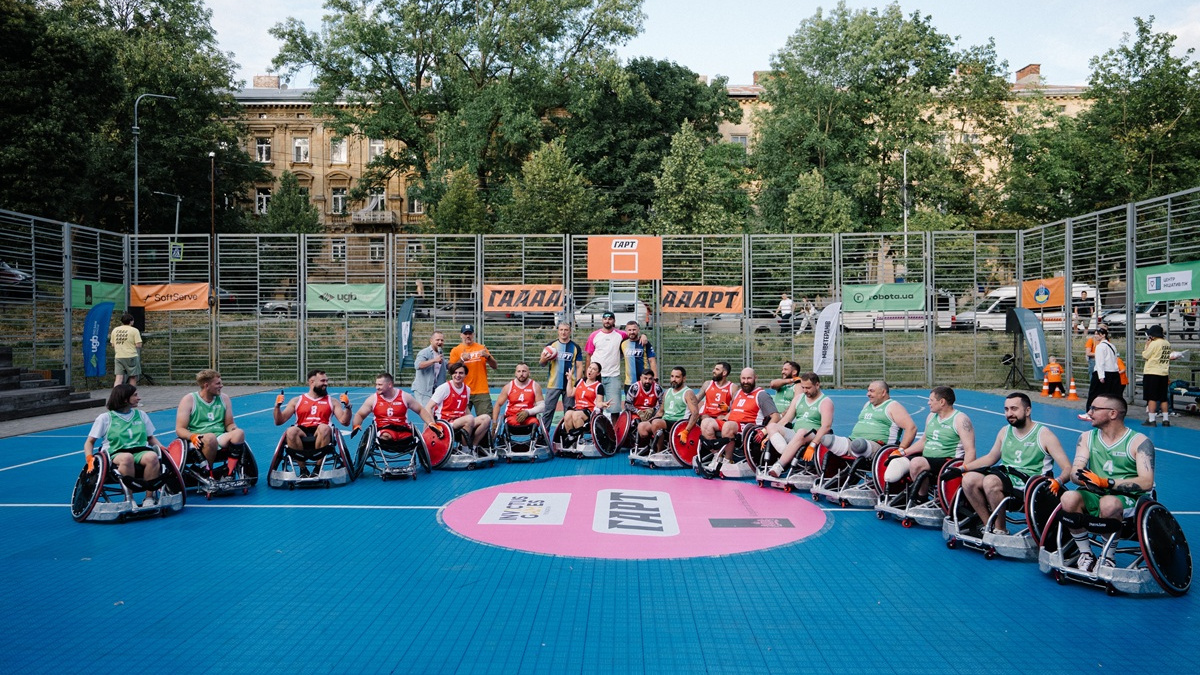 "ГАРТ 2026": у Львові відбулася відкрита гра з регбі на кріслах колісних за участі ветеранів та інфлюенсерів