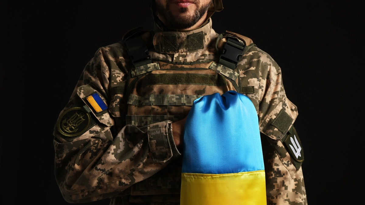 Чому меморіалізація — це не лише пам’ятники: історик Антон Лягуша пояснив, як сьогодні формується пам’ять про війну