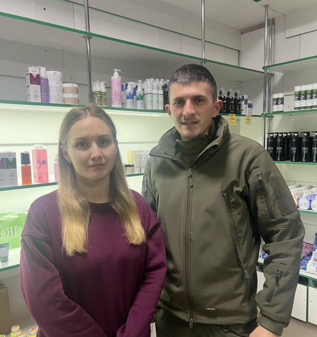 Українське, якісне, своє – як ветеран із Кам’янки разом з дружиною створив магазин косметики