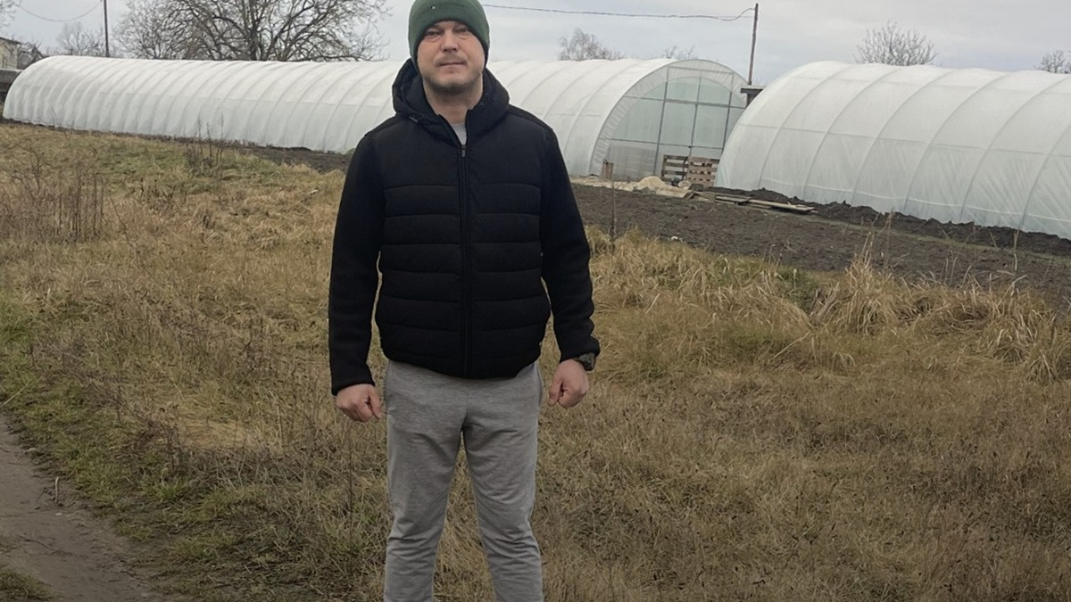 Перетворив сімейну ділянку на сучасну теплицю: історія розвитку бізнесу ветерана Андрія Примака