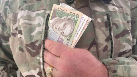 Ветеранам та військовим у Києві надають 12 тис. грн на відпочинок – як оформити виплату