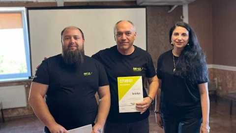 «Своїх не залишають»: як 65-річний ветеран і журналіст став кар'єрним консультантом