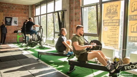 Ветерани в Дніпрі можуть пройти реабілітацію через спорт: як записатися на безкоштовні тренування