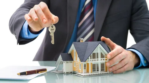 Чи можна продати нерухомість, якщо власник у СЗЧ – роз’яснення адвоката