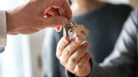 Виплати на оренду житла для ВПО – коли переселенцям очікувати на кошти