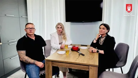 Пережив клінічну смерть та ампутацію руки: захисник Маріуполя Олег Токарь отримав квартиру від 