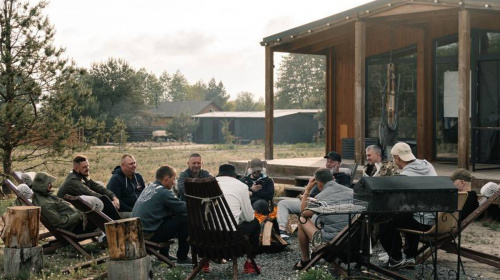 Відновлення та психологічна підтримка: ветеранів запрошують у сімейний кемп на Київщині