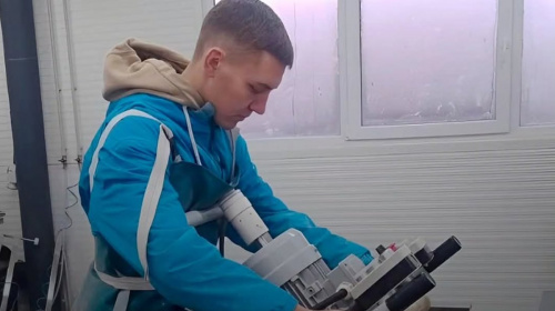 500 тис. грн на обладнання: Олег Смуляк розширив бізнес з обробки граніту на кошти гранту