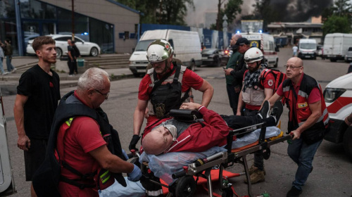 Сталева броня для життя: як Метінвест підтримує військових і цивільних медиків на передовій та в тилу
