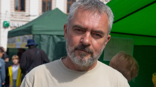 Чаї, варення та сиропи з Карпат: Володимир Цитрак після фронту заснував крафтове виробництво на кошти гранту