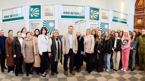 Підтримка для захисників та їх родин – у Кам’янці-Подільському відкрили «Офіс ветерана»