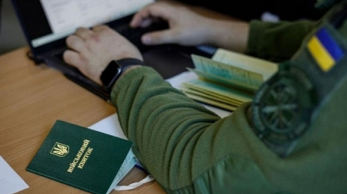 В Україні можуть дозволити бронювати чоловіків, які перебувають у розшуку – деталі законопроєкту