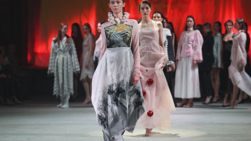 У Львові представили колекцію одягу відомої дизайнерки – її присвятили українським захисникам