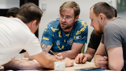 Підприємництво, пошук роботи та себе: ветеранів запрошують у безкоштовну Школу бізнесу DoLadu