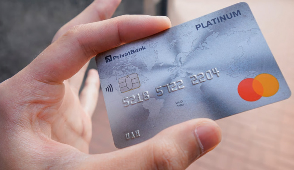 "Немає рук – немає картки": ветерану з ампутацією всіх кінцівок відмовили в обслуговуванні в банку