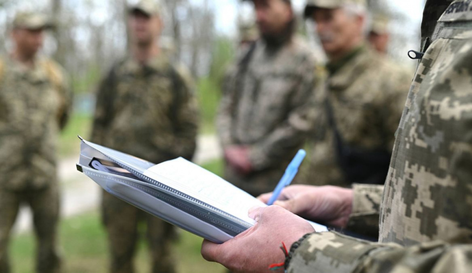 Заброньованого від мобілізації направляють на ВЛК: в яких випадках це законно, а коли - ні